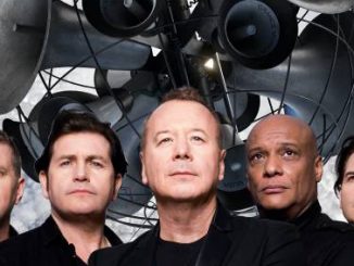 SIMPLE MINDS REVEAL NEW SINGLE 'HONEST TOWN' LISTEN HERE