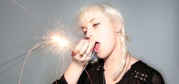 THEA & THE WILD - HEART ATTACK 