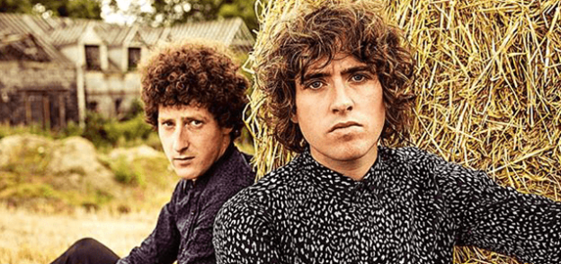 DARLING SHARE  'IT’S JUST ONE LOOK' – OFFICIAL MUSIC VIDEO - watch 