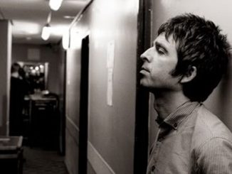 NOEL GALLAGHER HAS OFFERED TO WRITE SONGS FOR LIAM GALLAGHER