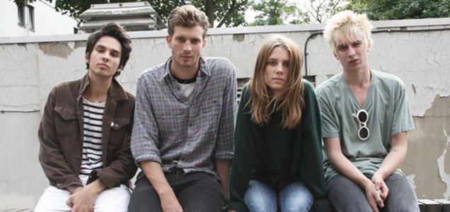 INTERVIEW - IN THE COMPANY OF 'WOLF ALICE' 11