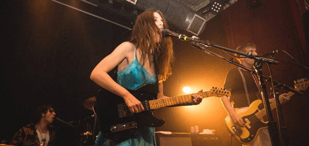 WOLF ALICE -  Share behind the scenes tour video - Watch 