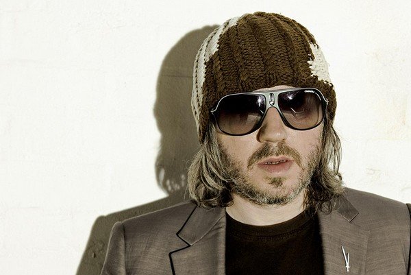 BADLY DRAWN BOY -  To tour The Hour of Bewilderbeast for 15th Anniversary Tour 