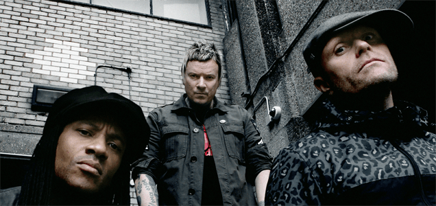 THE PRODIGY: Become first band ever to score six consecutive No.1 albums in the UK! 