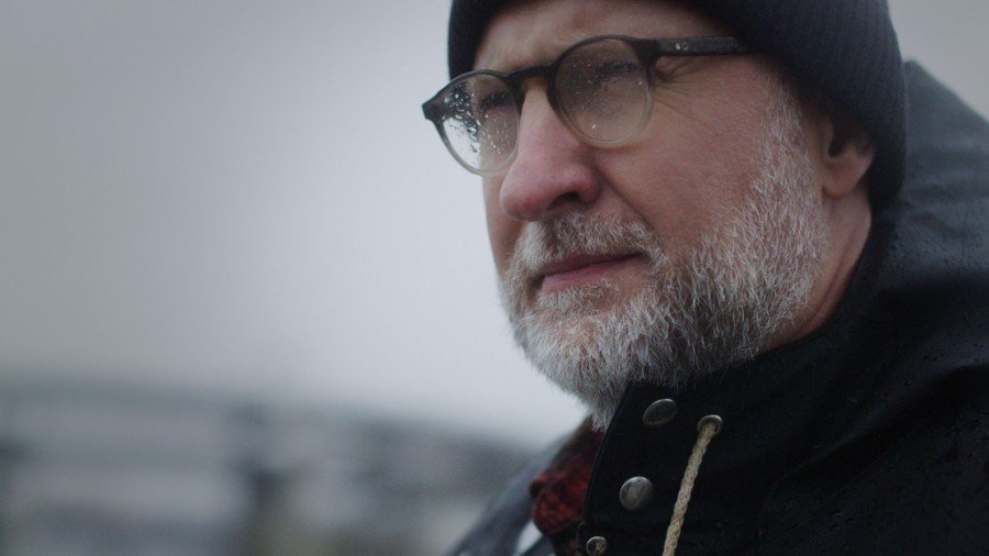 BOB MOULD releases video for single "HOLD ON" - Watch 