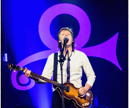 PAUL MCCARTNEY dedicates Minneapolis show to 