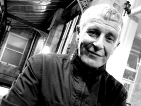 Interview: Si Wolstencroft - original member of The Stone Roses & The Smiths talks about his new book. 