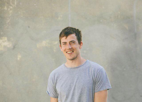 Charlie Cunningham Shares Video for 'Minimum' - Watch 