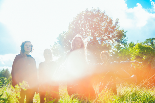 Track of the Day: Dakota - Icon 