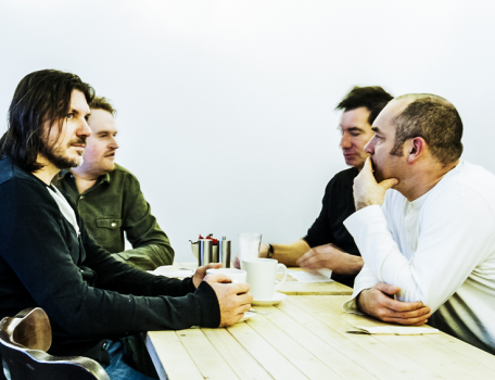Exclusive Video Premiere: The Magic Es - Running Scared 