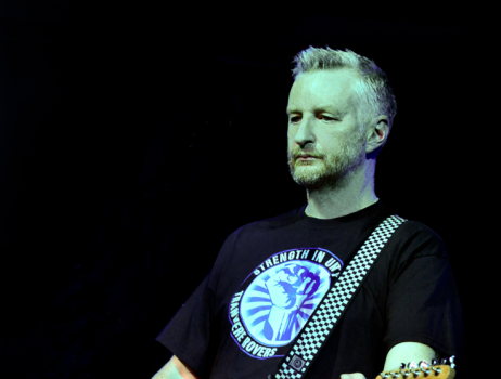 BILLY BRAGG Announces ‘Bridges Not Walls’ Solo Tour 