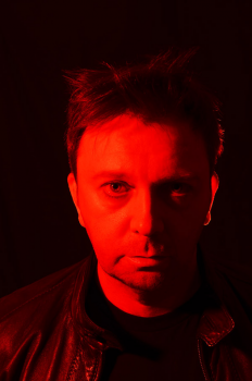 PAUL DRAPER - Announces solo album Spooky Action, Listen to new track 'Don't Poke The Bear' 