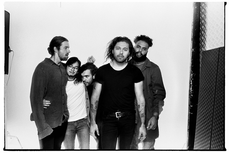 GANG OF YOUTHS - Announce new UK tour for October + share 'Keep Me in the Open' from upcoming album Go Farther in Lightness 