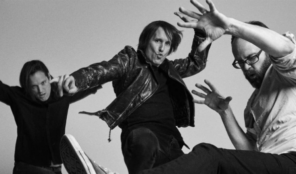 Irish three-piece Ash announce Autumn UK shows 