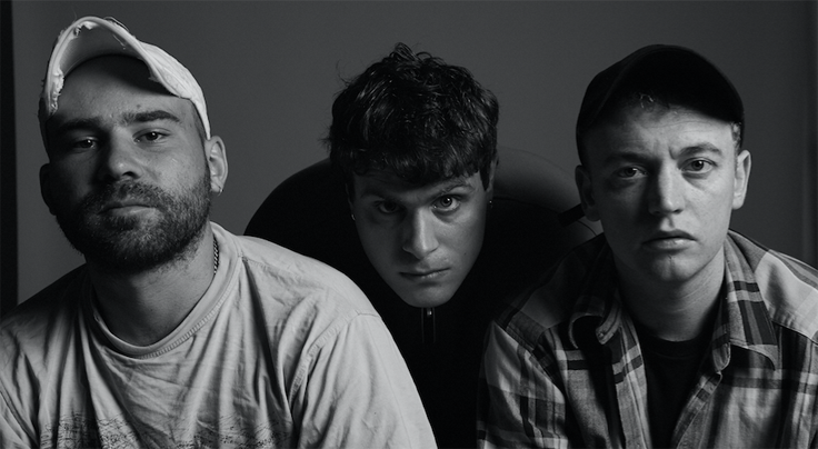 DMA'S reveal new live acoustic video for ‘IN THE AIR’ - Watch Now 
