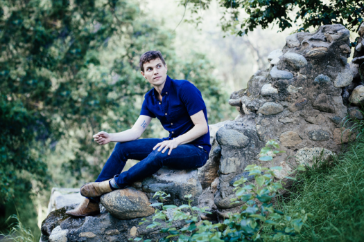 EXCLUSIVE PREMIERE: Singer-songwriter Craig Paddock Shares Music Video for 