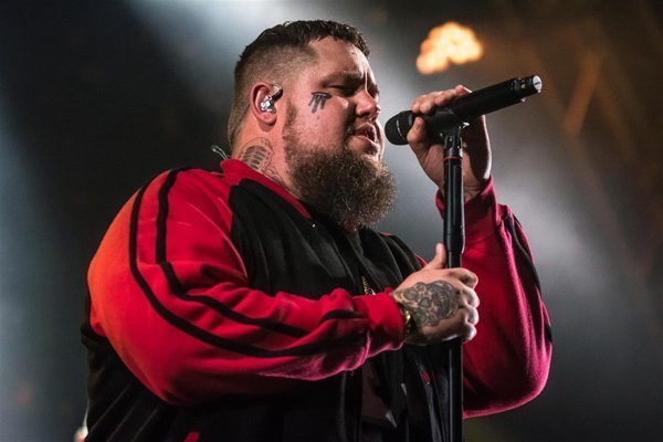 IN FOCUS// RAG ‘n’ BONE MAN @ Custom House Square, Belfast