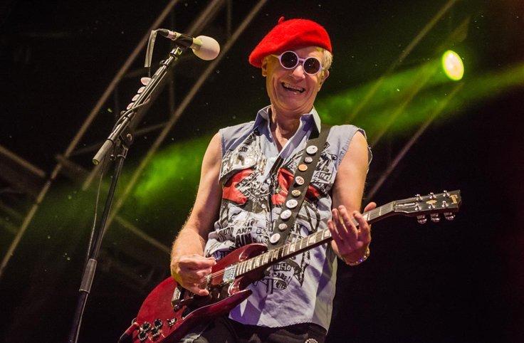 IN FOCUS// Stiff Little Fingers / The Damned @ Custom House Square, Belfast 1