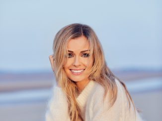 Best-selling classical artist, KATHERINE JENKINS OBE announces Belfast Waterfront show