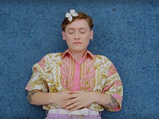 SOAK premieres video for new single 'Everybody Loves You' - Watch Now