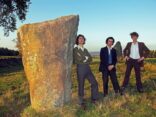 FAT WHITE FAMILY Return with their third album Serfs Up! and share first track, “Feet”