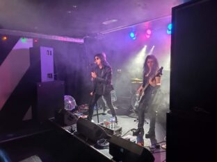 LIVE REVIEW: Grooving in Green, Cold in Berlin, Killing Eve @ Night people, Manchester 1