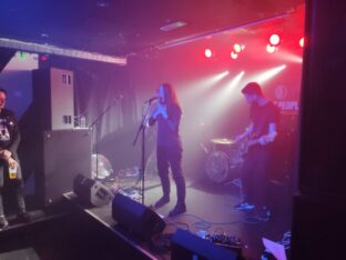 LIVE REVIEW: Grooving in Green, Cold in Berlin, Killing Eve @ Night people, Manchester 3