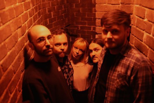 London alt-rockers HEAVY HEART share entrancing new release 'Cry Ice' - Listen Now 
