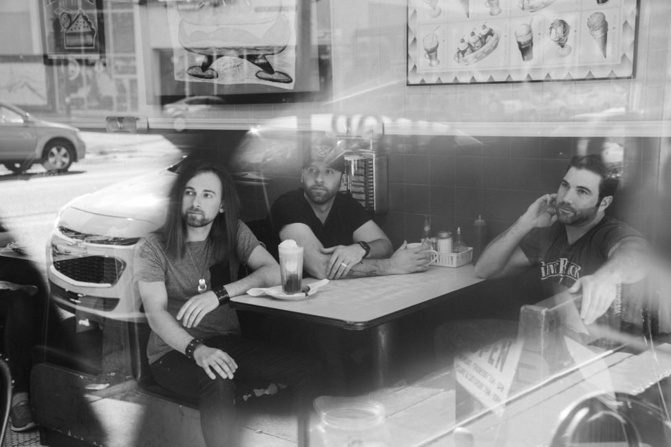 TRACK PREMIERE: Nashville Trio LOCKELAND Share Rich New Single, 'Drive' Ahead of UK Tour Dates 