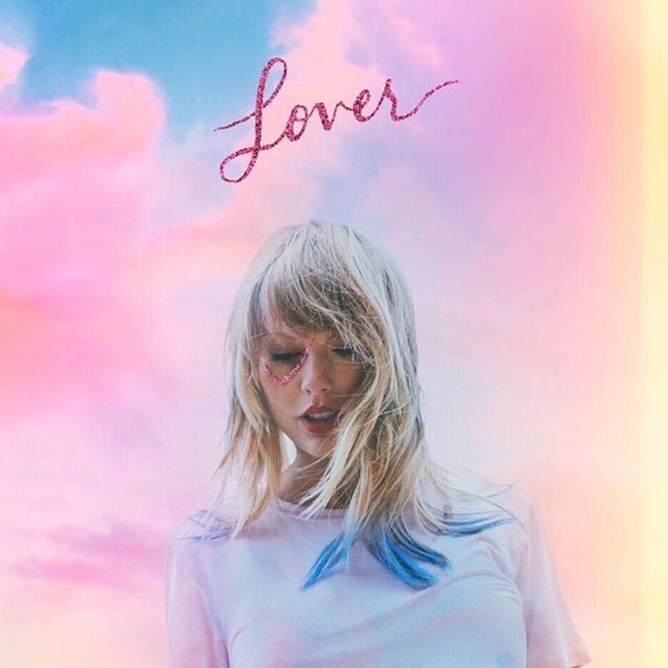 TAYLOR SWIFT'S album 'Lover' receives platinum certification in just four weeks