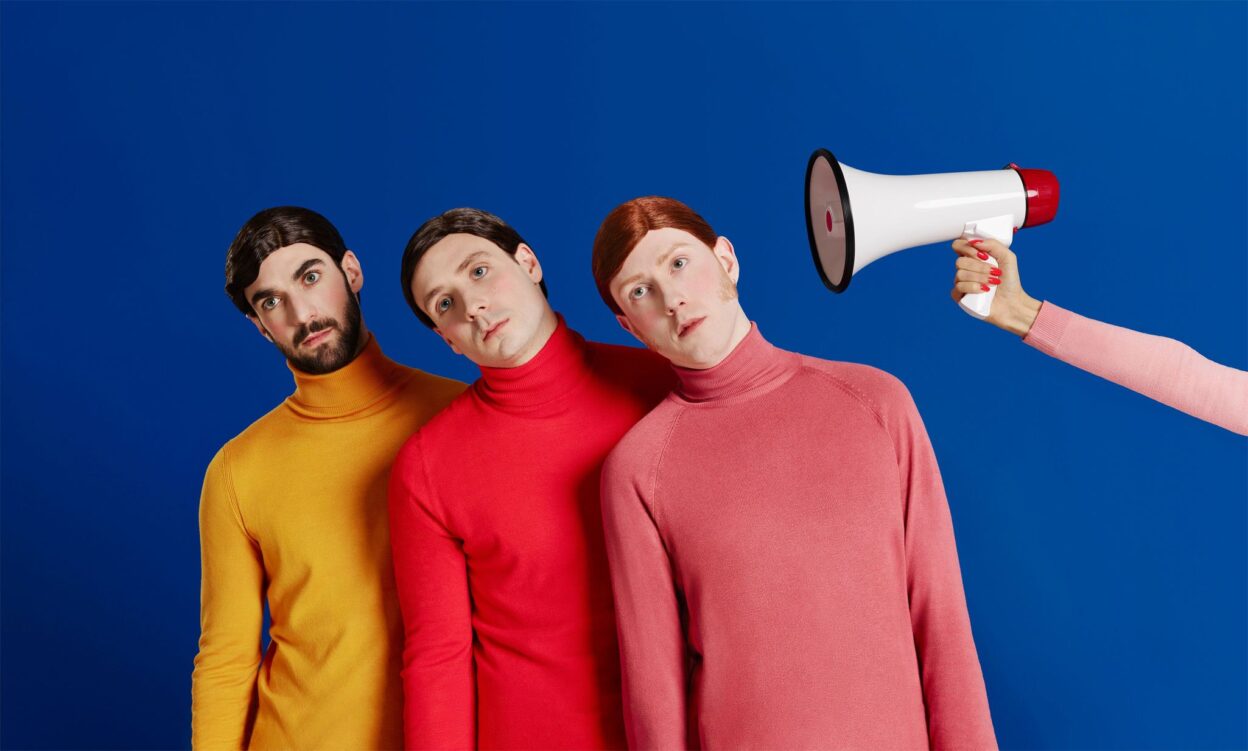TWO DOOR CINEMA CLUB Announce 2020 European Tour 