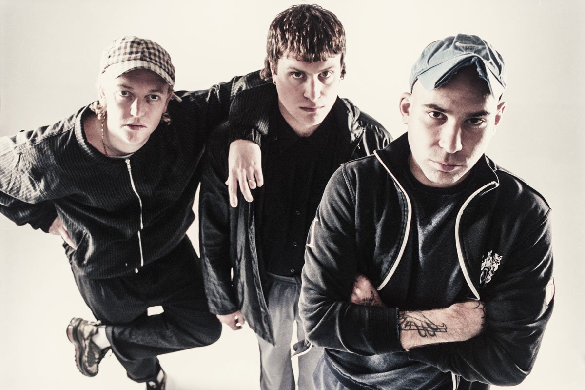 DMA'S release video for brand new single 'Silver' - Watch Now 