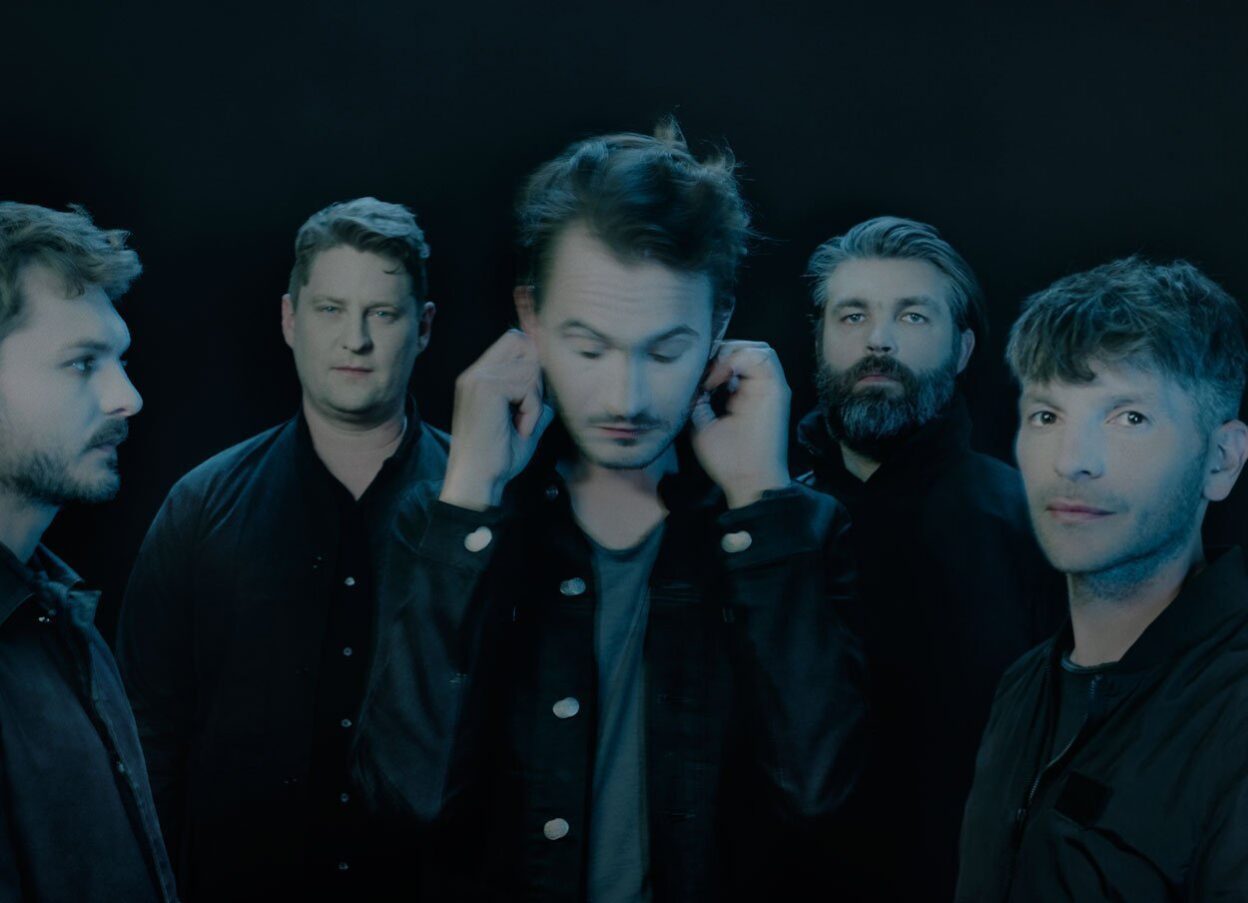 INTERVIEW: Editors' Ed Lay on Best-Of Album 'Black Gold' 1