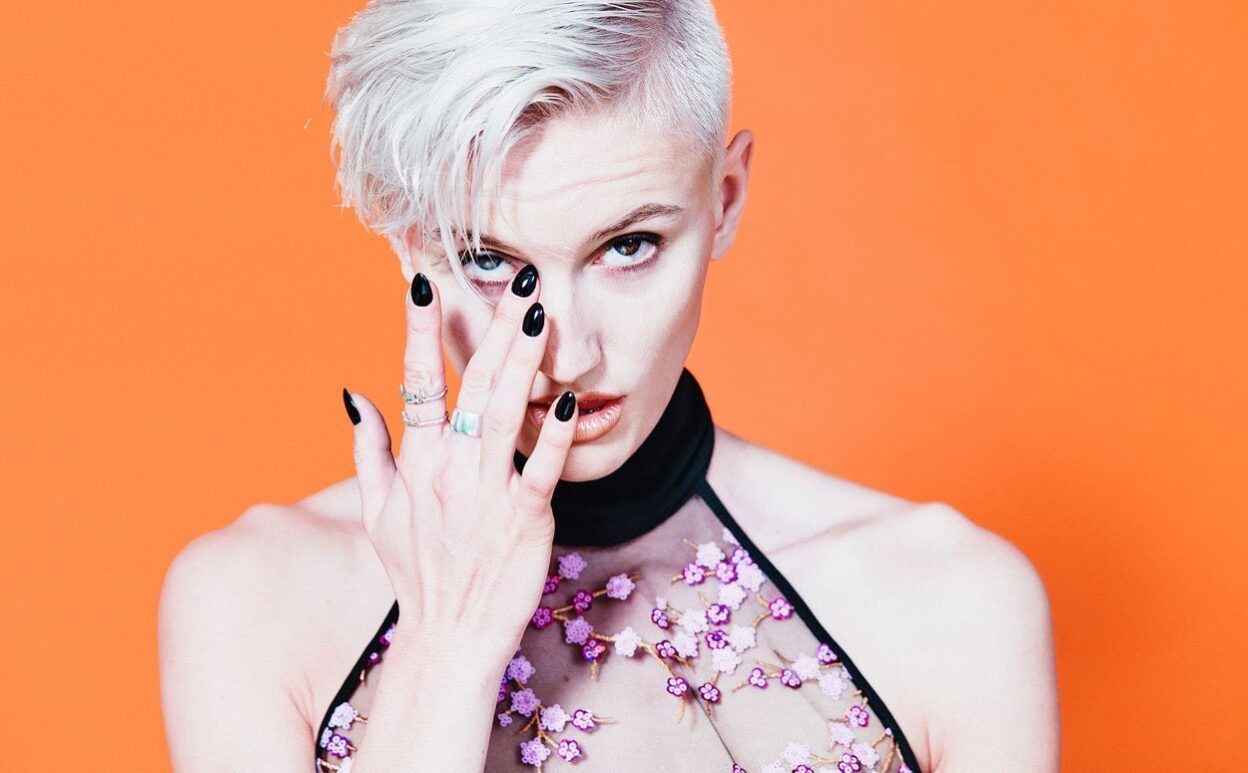 VIDEO PREMIERE: FELIN breaks the rules with fierce new single ‘MoneyHoney’ - Watch Now 