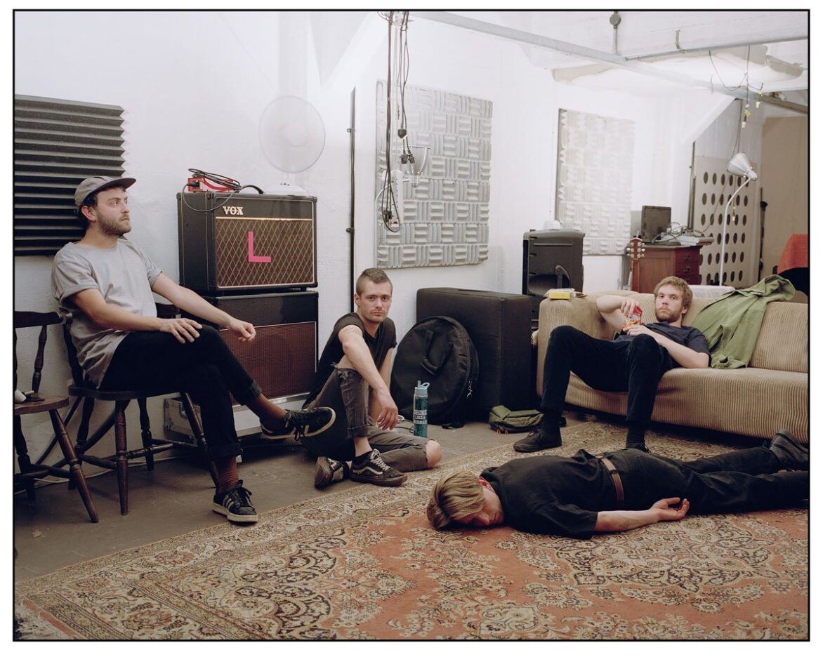 HEAVY LUNGS release ‘Measure’ EP tomorrow - Watch the video for first single '(A Bit Of A) Birthday' 