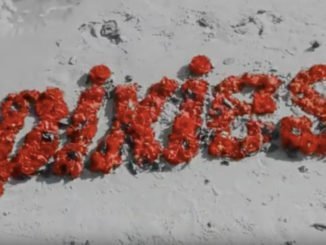 PIXIES release new video for 'Long Rider' - Watch Now