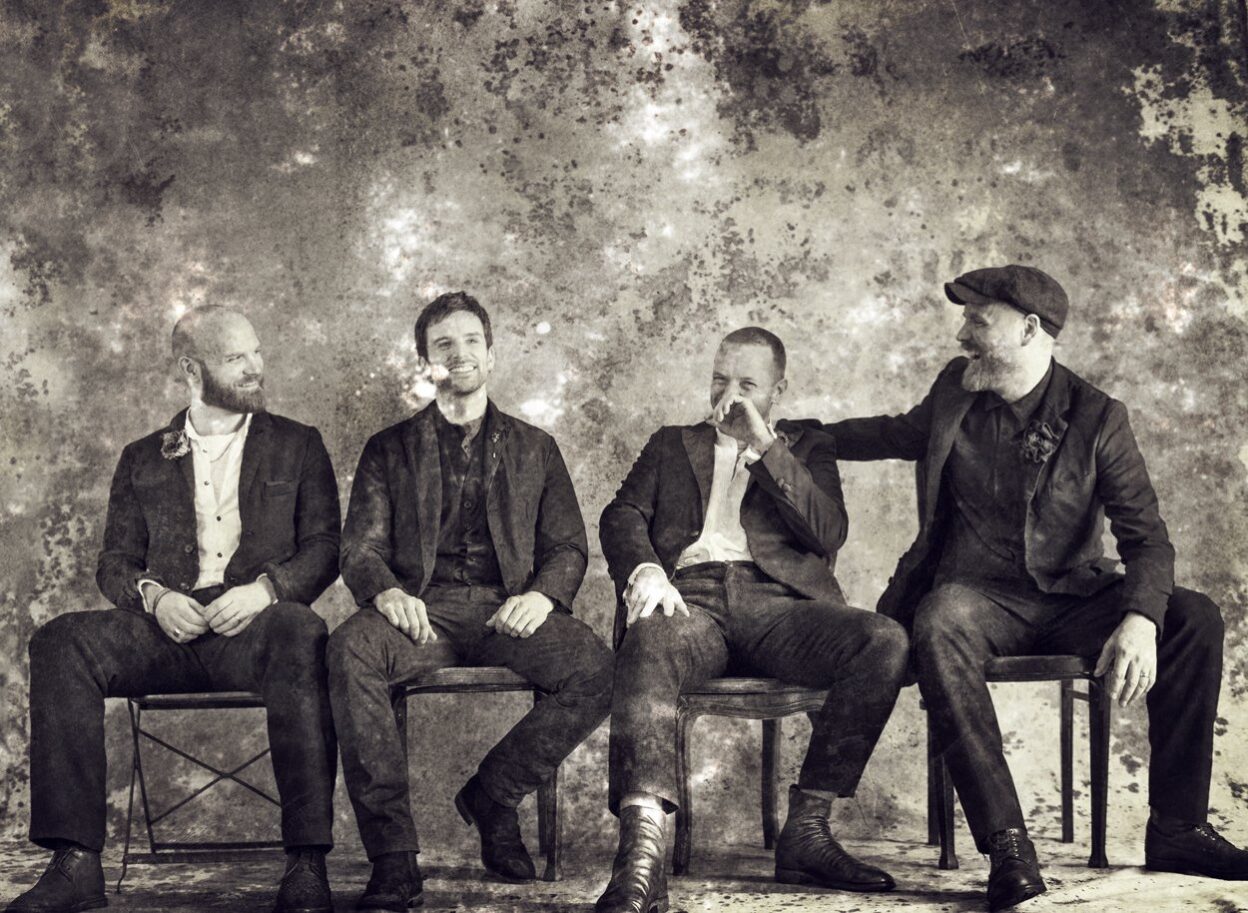 ALBUM REVIEW: Coldplay - Everyday Life 