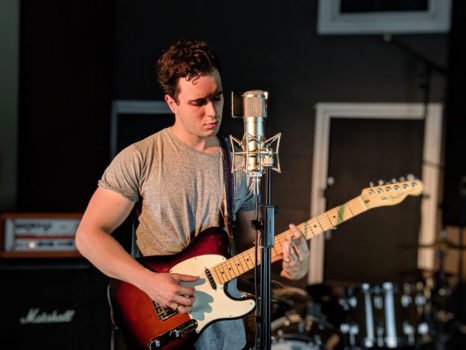 TRACK PREMIERE: Ollie Trevers - 'I Need Someone' - Listen Now 