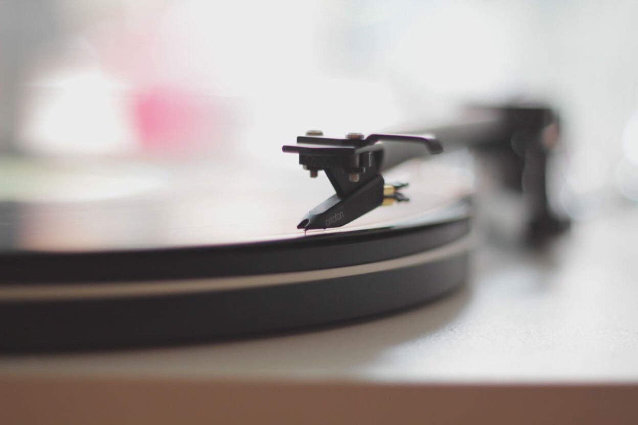 Why Is Background Music An Important Factor In Websites And Apps? 