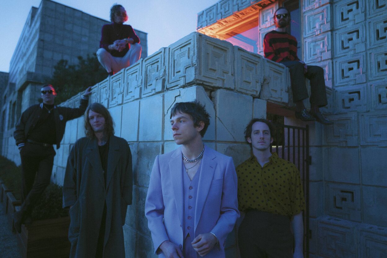 CAGE THE ELEPHANT Debut 'Broken Boy' Featuring IGGY POP - Listen Now 