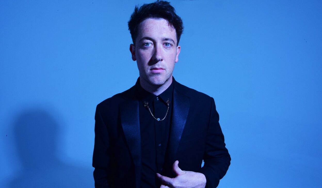 LOVE FAME TRAGEDY - Unveil New Track ‘Riding A Wave’ - Watch Video 1
