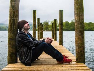 BADLY DRAWN BOY releases a new single entitled 'Is This A Dream?' - Listen Now