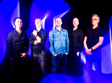 Glasgow five-piece BABY CHAOS return with new album, APE CONFRONTS COSMOS, released on 6 March 