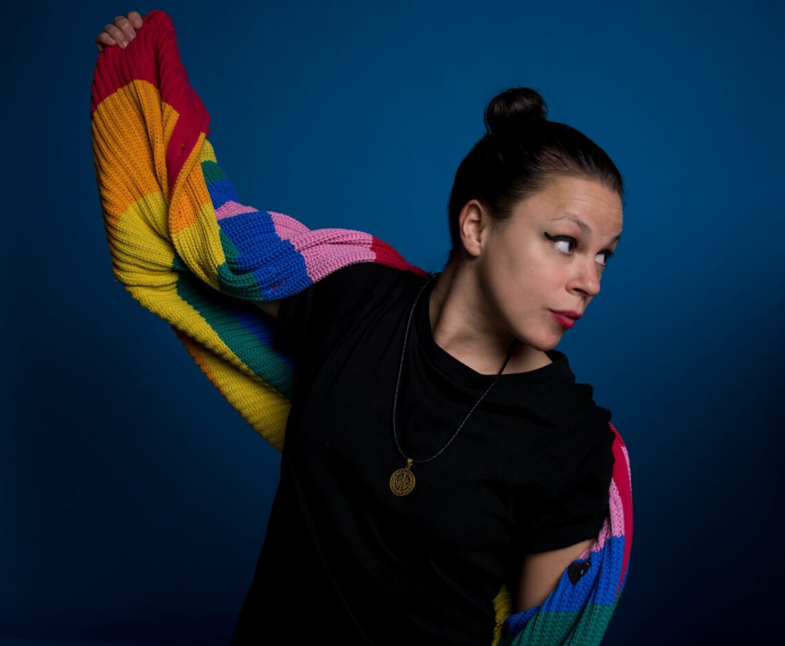 TRACK PREMIERE: MIRI - 'Girls Just Want To Have Fun' 
