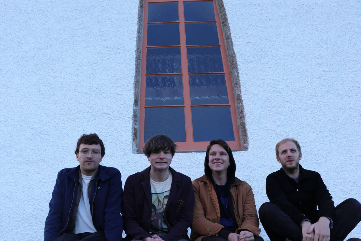 NEON WALTZ Share video for new single 'Thanks For Everything' - Watch Now 
