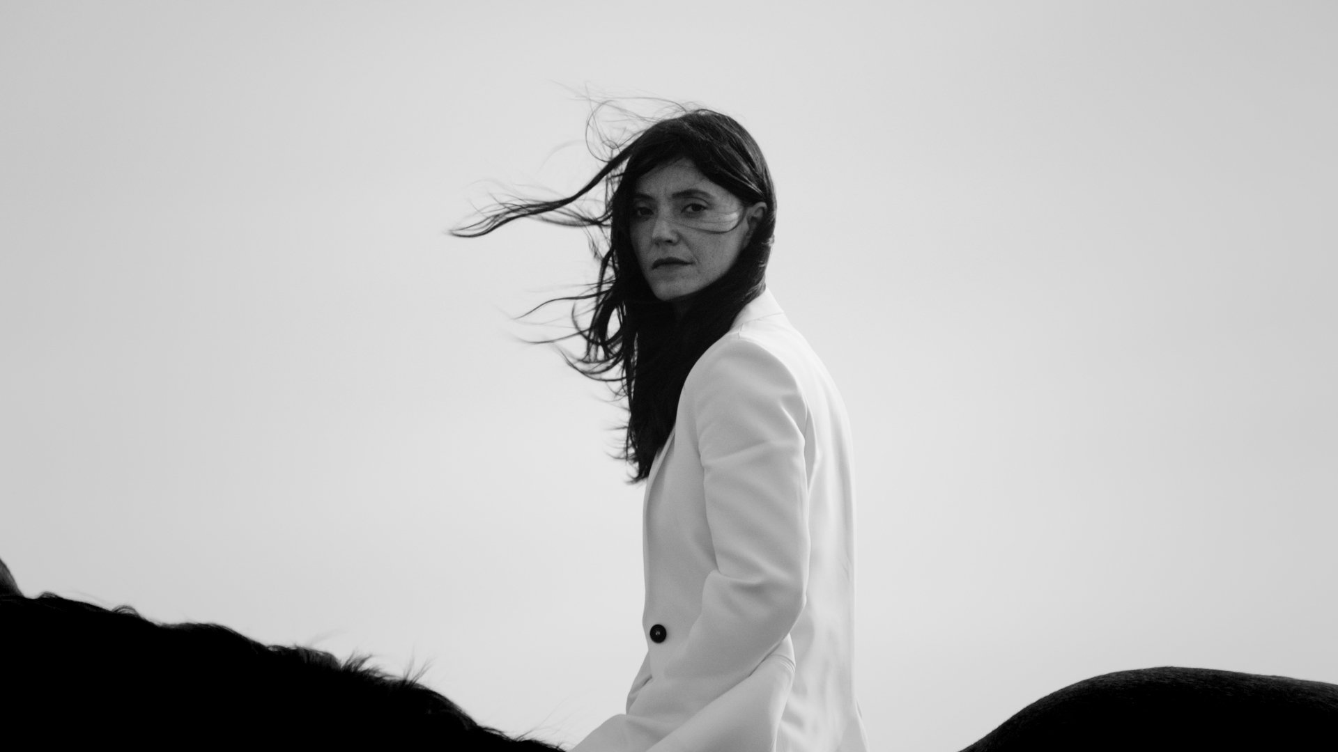 SHARON VAN ETTEN shares video for new single 'Beaten Down' - Watch Now 