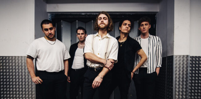 VIDEO PREMIERE: Gathering Of Strangers – No Remorse 