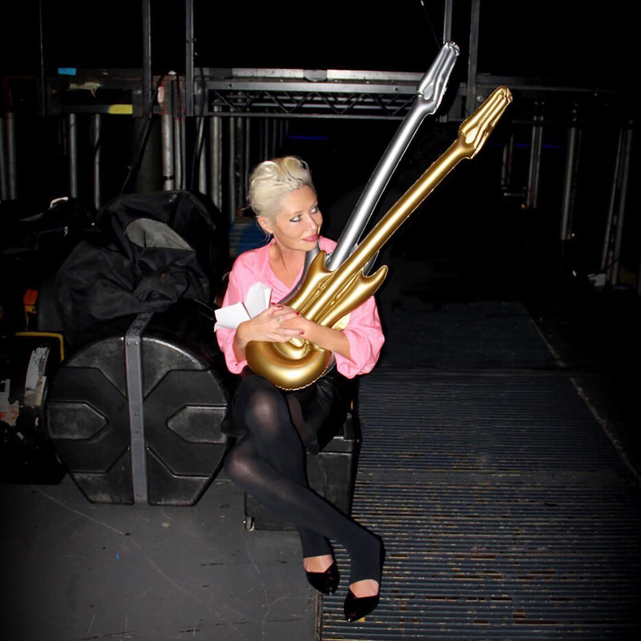 WENDY JAMES shares new track 'Little Melvin' from new album 'Queen High Straight' out 1st May 