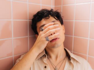 VIDEO PREMIERE: Alex O’aiza - Out Of My Mind 82 VIDEO PREMIERE: Alex O’aiza - Out Of My Mind