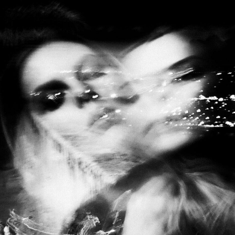 ALBUM REVIEW: I Break Horses – Warnings 